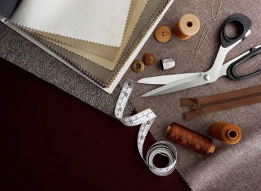 Suggested Fabrics for Groom and Groomsmen Suits Based on Seasons