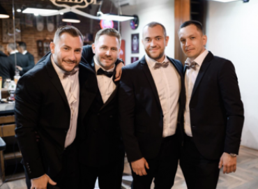 Important Notes for Choosing a Groomsmen Suit